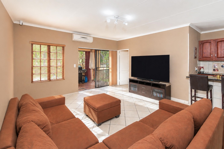 3 Bedroom Property for Sale in Safari Gardens North West